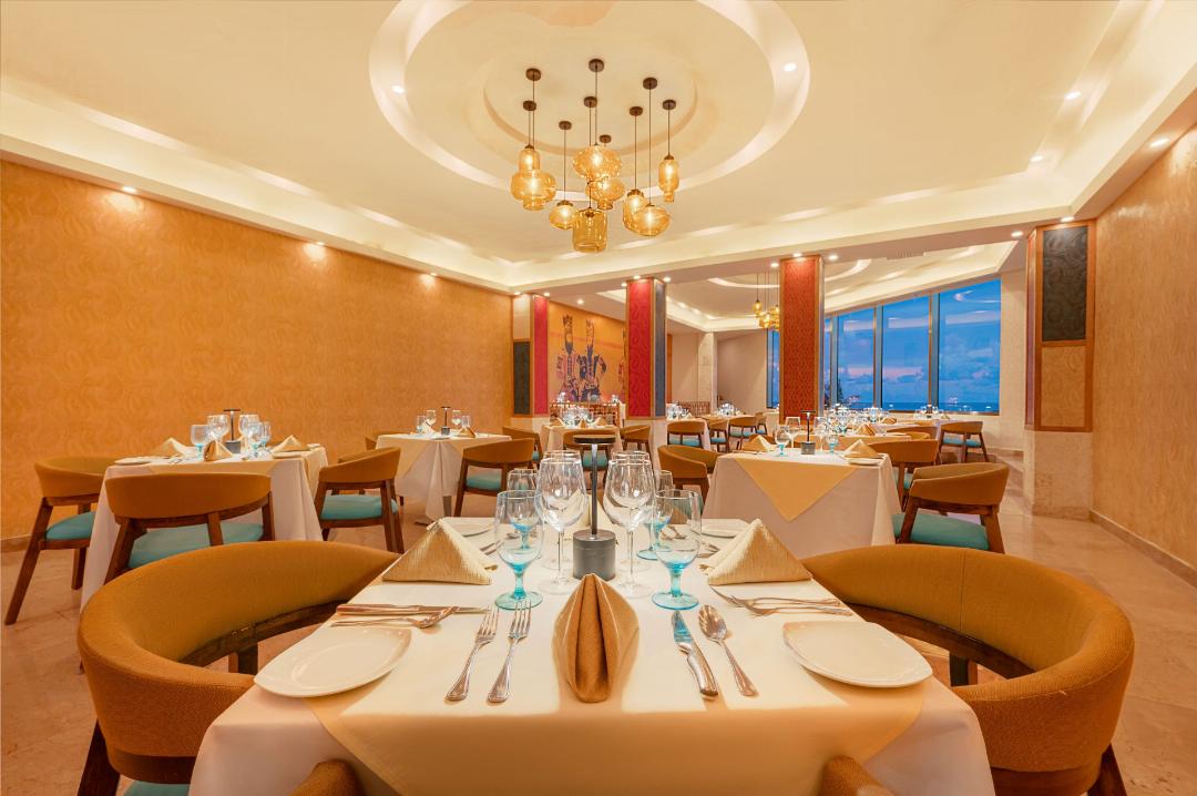 Royal Solaris Cancun All Inclusive 30/76