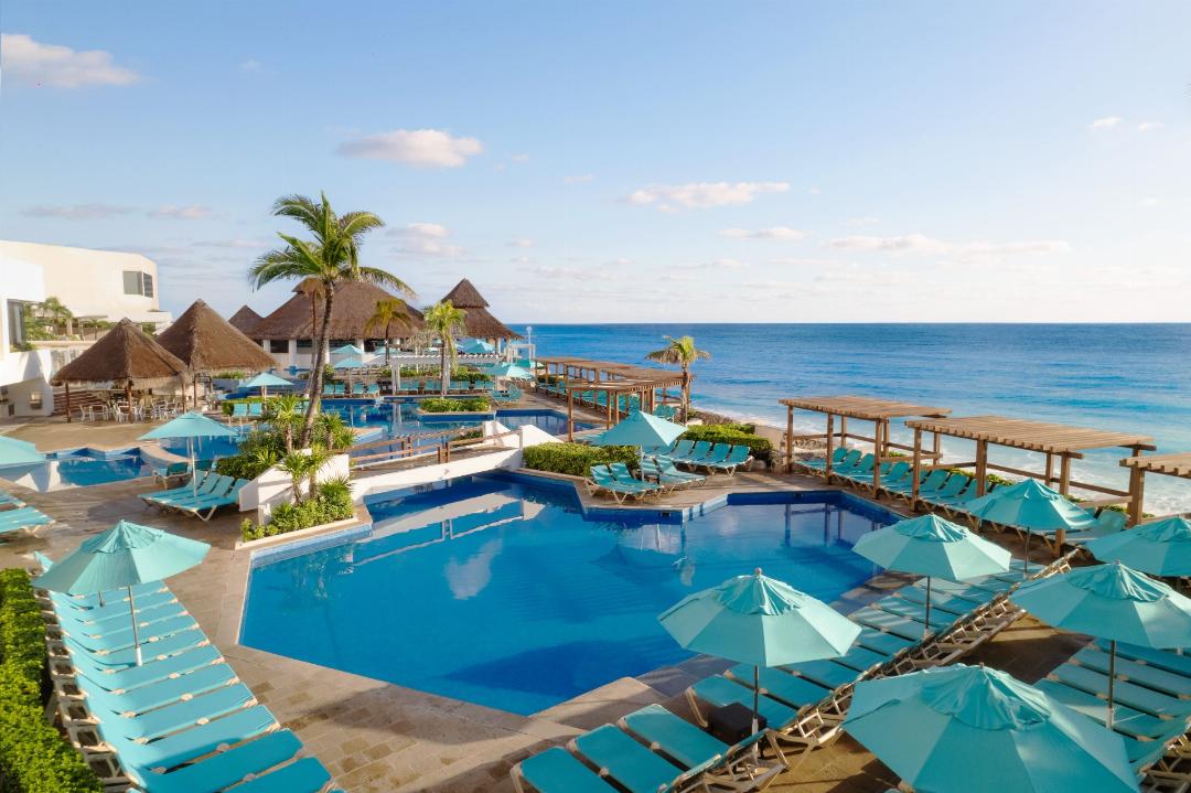 Royal Solaris Cancun All Inclusive 4/76