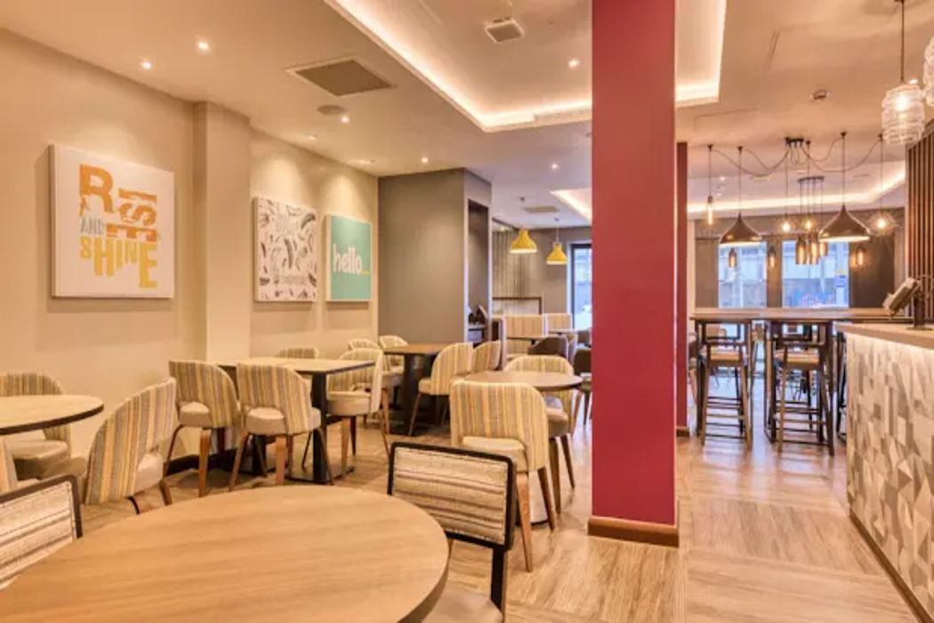 Premier Inn London Uxbridge Town Centre 19/44