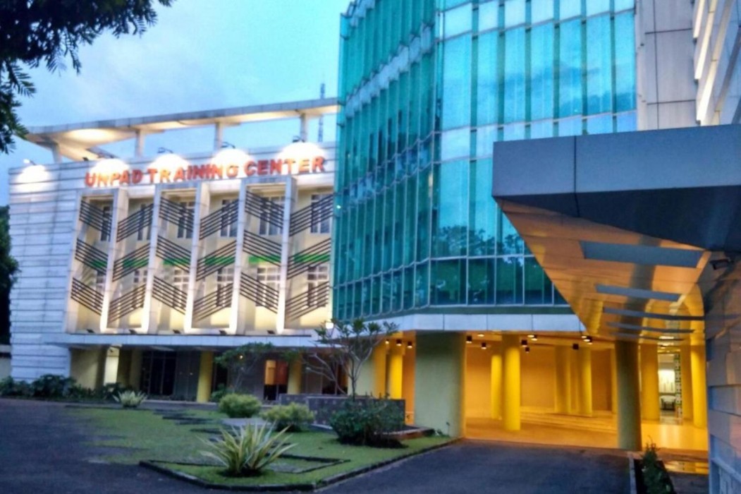 UTC (Unpad Training Center) Hotel Bandung 1/17