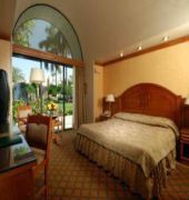 The Oasis Hotel 9/43