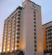 The Oasis Hotel 1/43