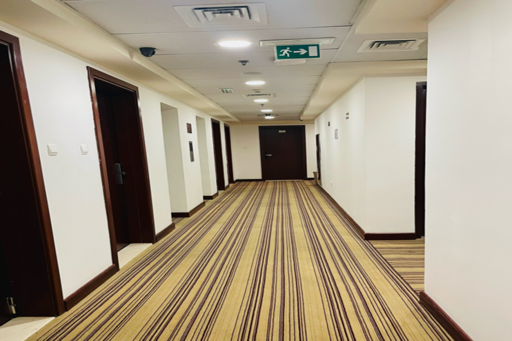 MRA Grand Hotel 12/33