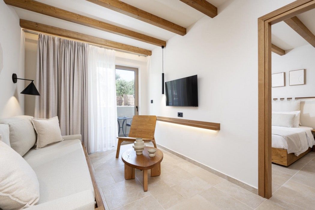 Aegean Houses 44/121