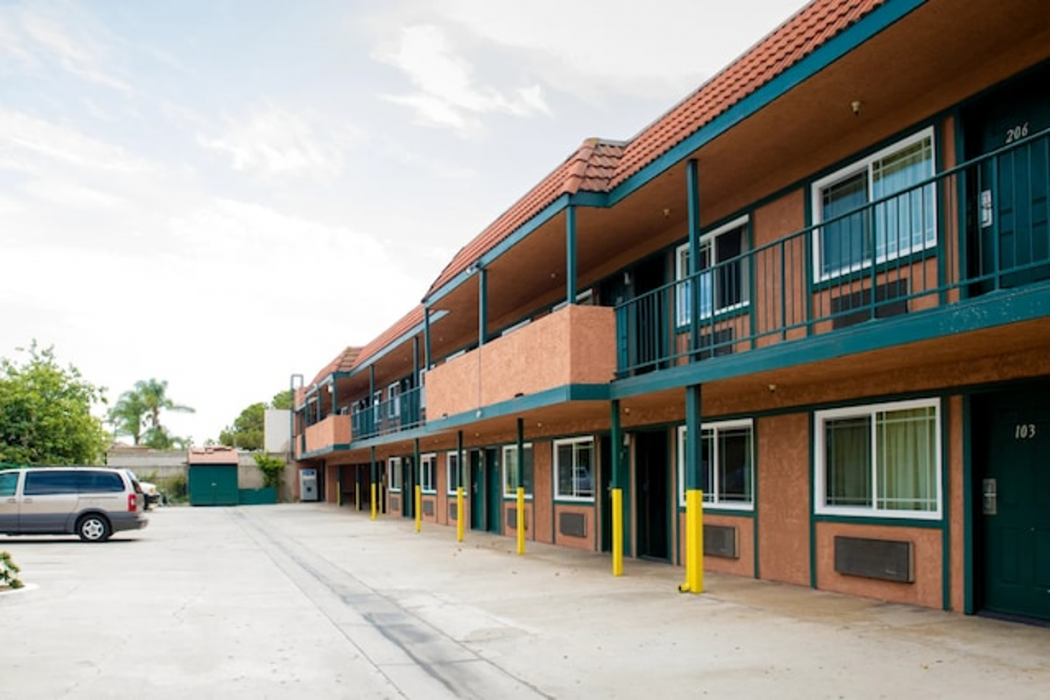 Century Motel Buena Park Anaheim CA 91 image