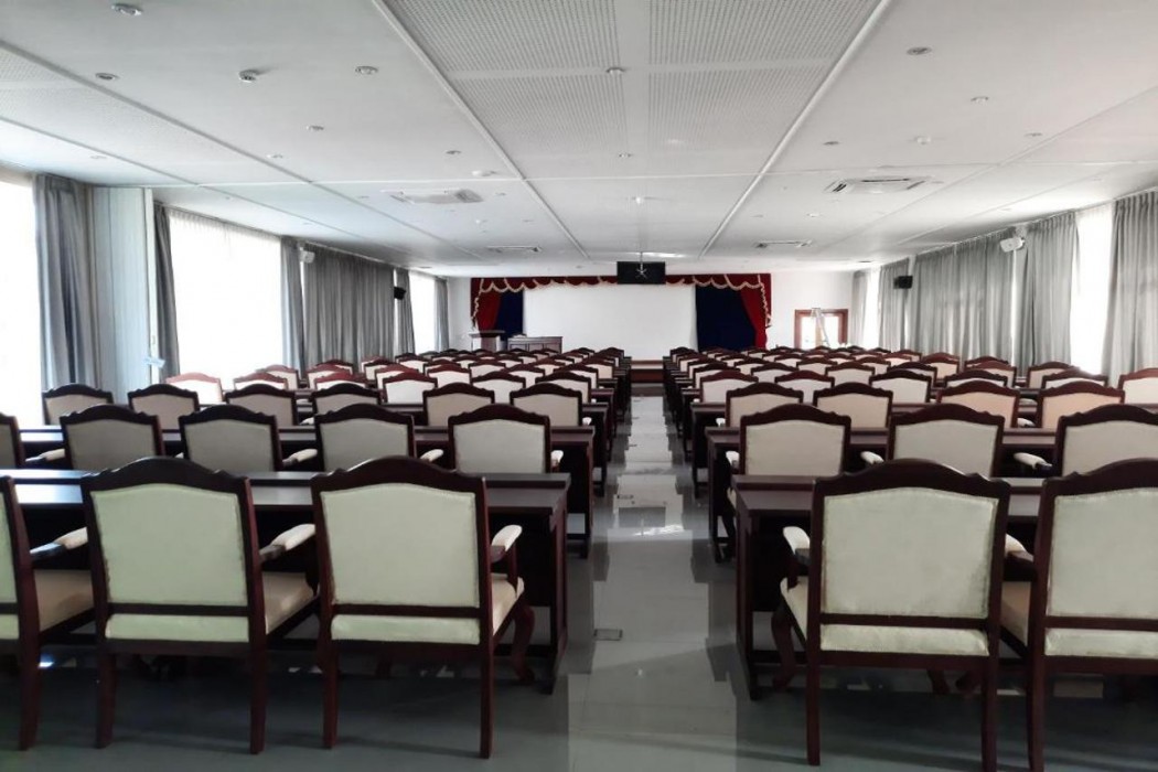 Sisombat Plaza Hotel 39/71