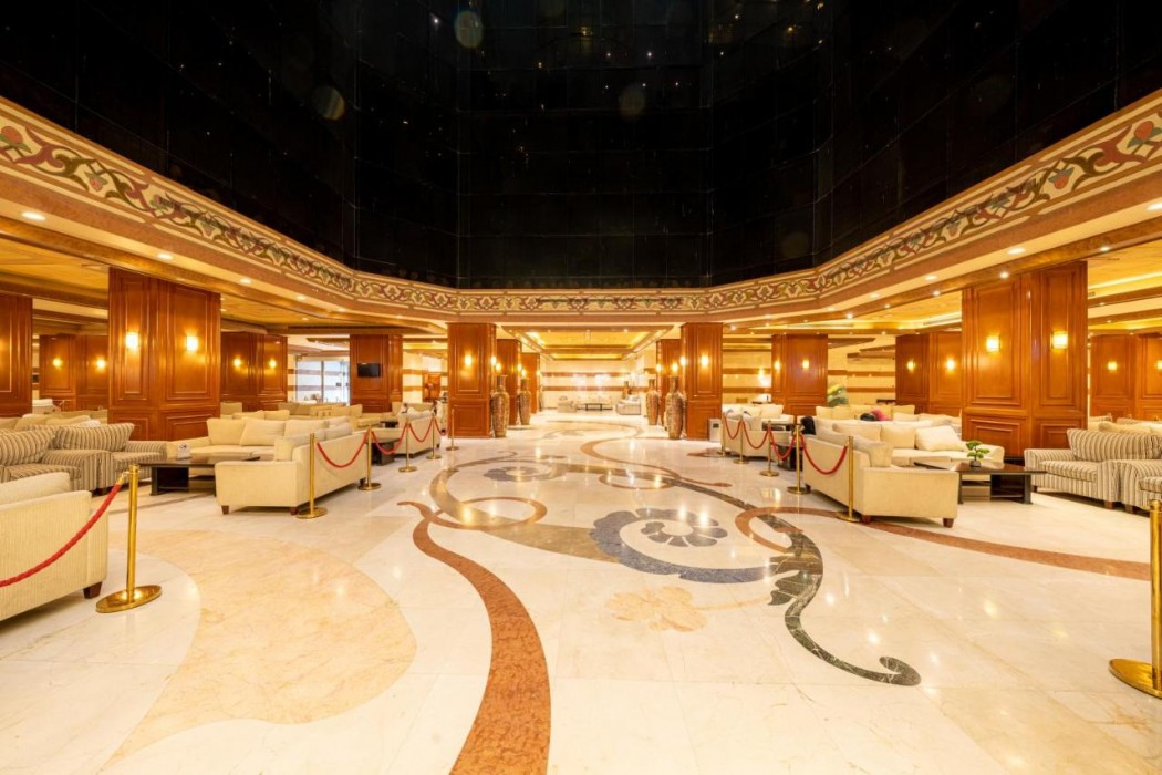 فندق الارض المتميزة(Al Ard Al Motamaizah Hotel) 7/15