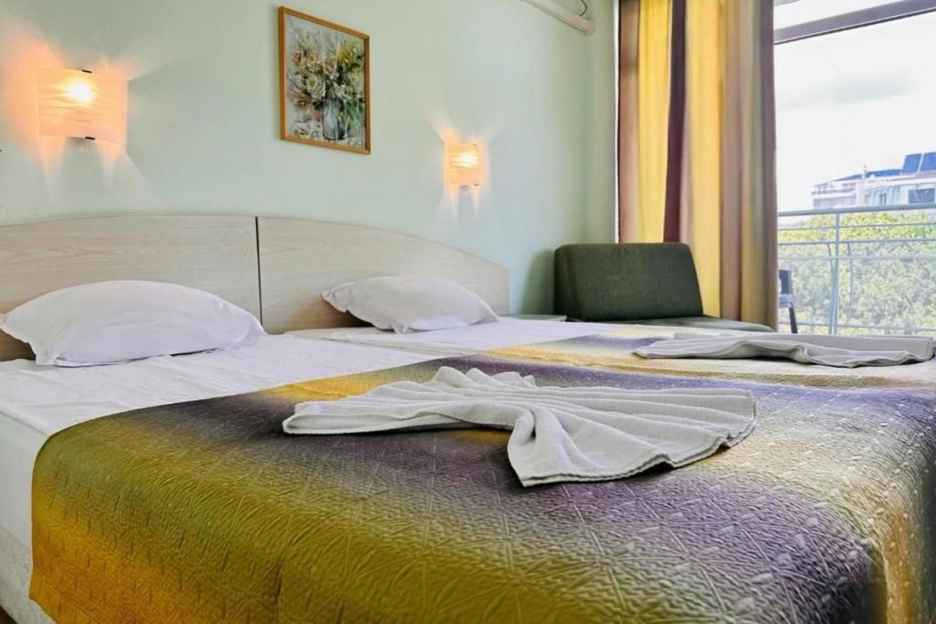 Hotel Dalis 12/40