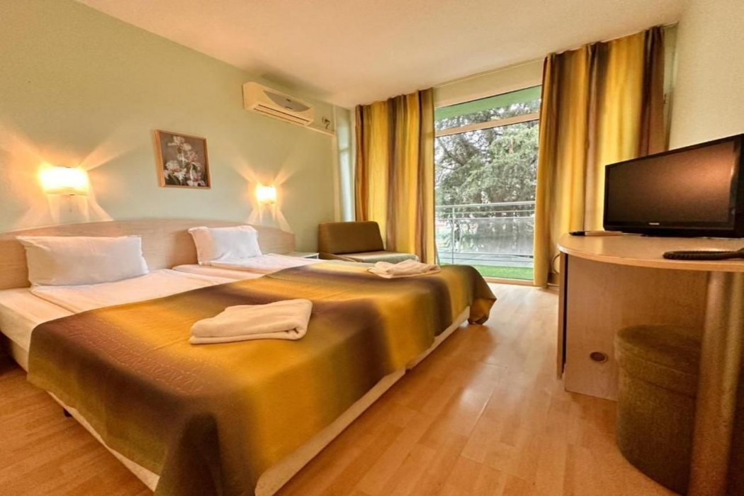 Hotel Dalis 10/40