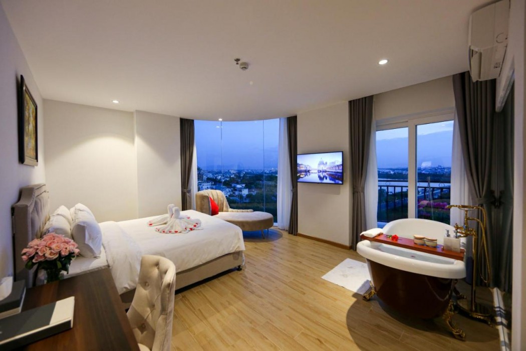 RHM Luxury Hotel And Suite 5/53