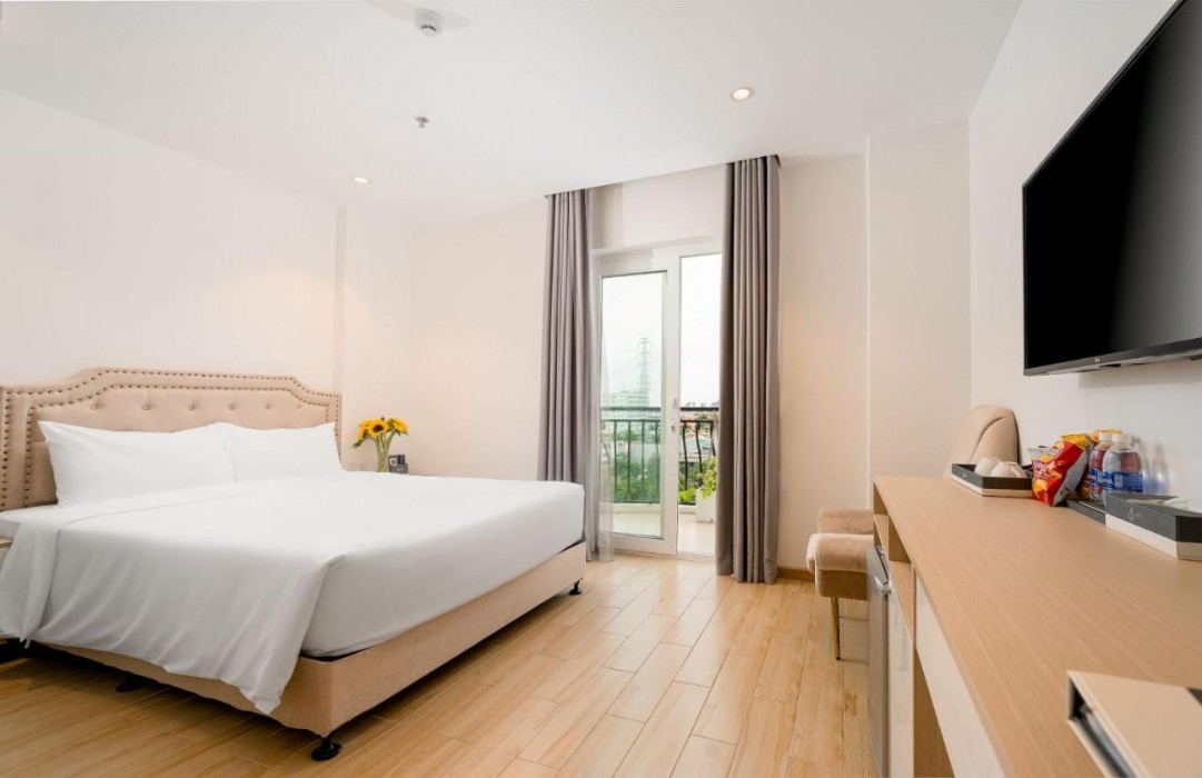 RHM Luxury Hotel And Suite 8/53