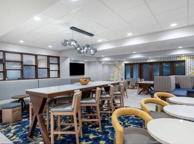 Hampton Inn Albertville 11/27