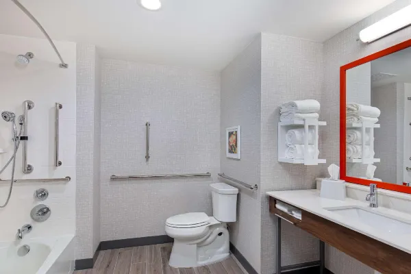 Hampton Inn Albertville 9/27