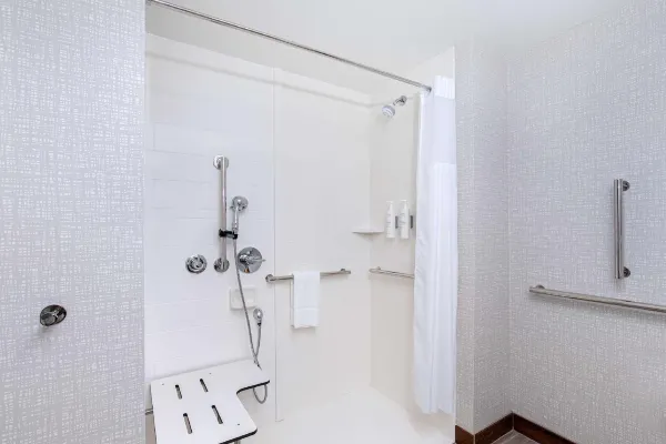 Hampton Inn Albertville 8/27