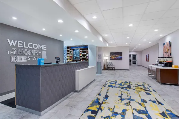 Hampton Inn Albertville 2/27