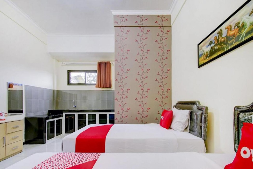 Super OYO Capital O 90151 Guest House 180 18/30