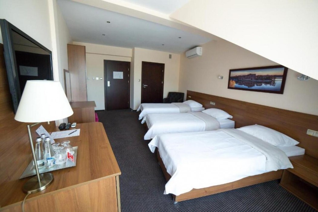Hotel Sokolowska Airport Modlin 8/45