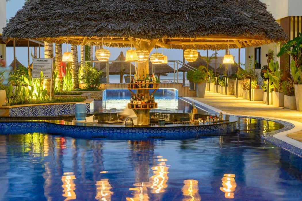 TOA Hotel & Spa 32/58