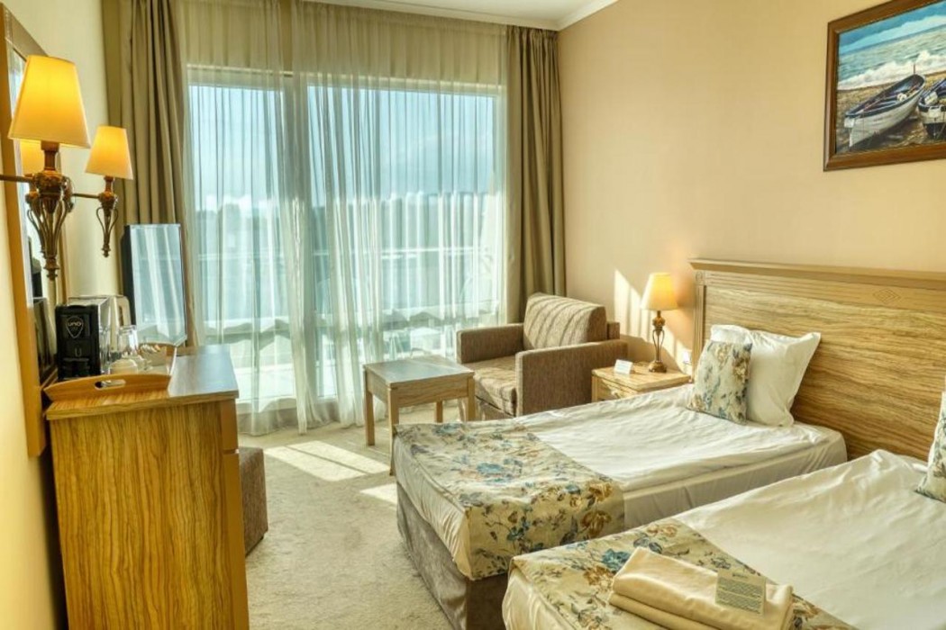 DIT Evrika Beach Club Hotel 21/68
