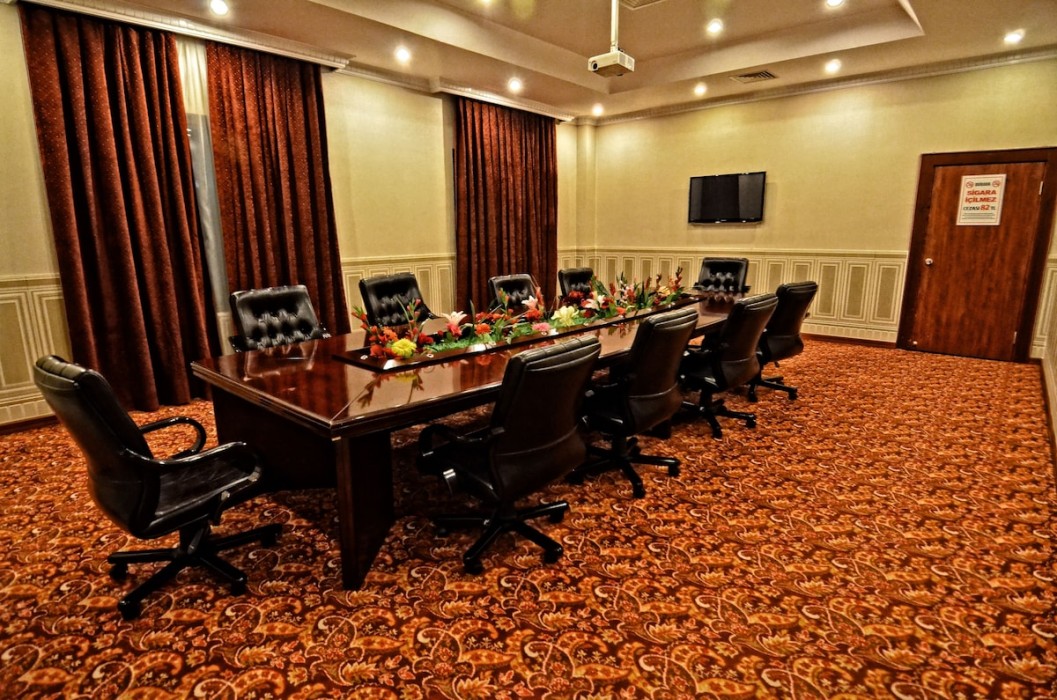 Akgun Hotel 24/54