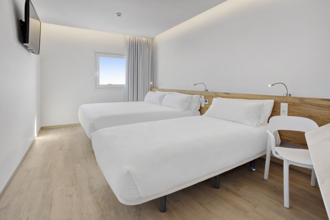 Room at B&B HOTEL Lisboa Oeiras, OEIRAS