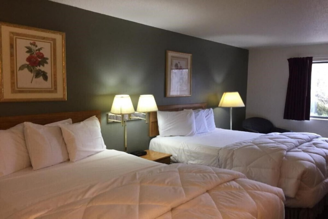 Capital O Amerihost Inn and Suites Fulton Hwy 54 MO 14/63