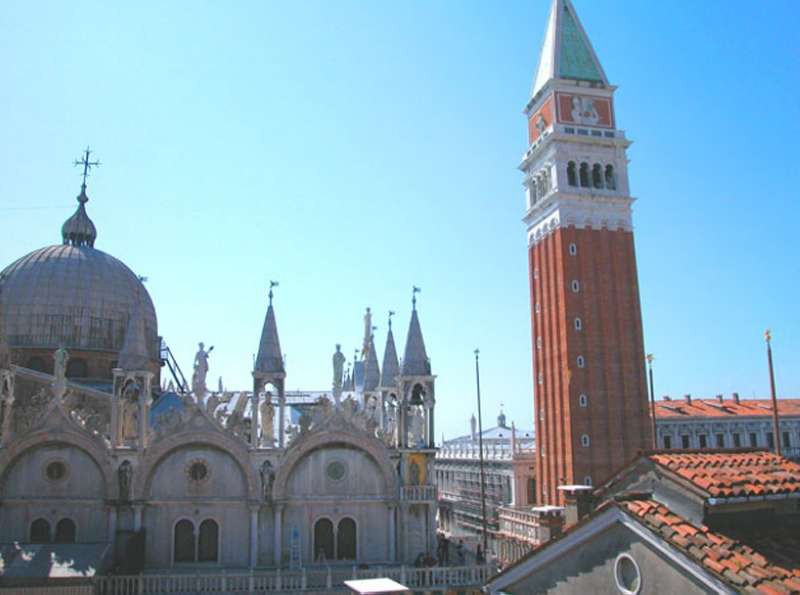 Relais Piazza San Marco 4/39