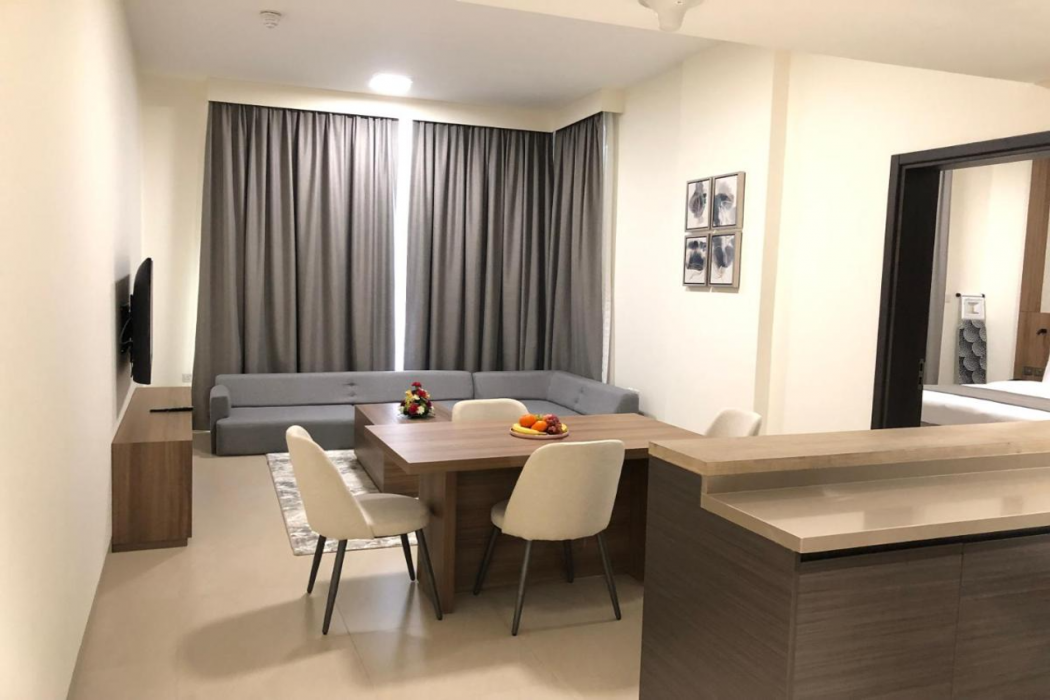 Azur Regency Hotel Apartments 15/43