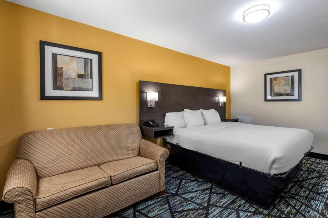 Quality Inn Cameron, TX 15/26