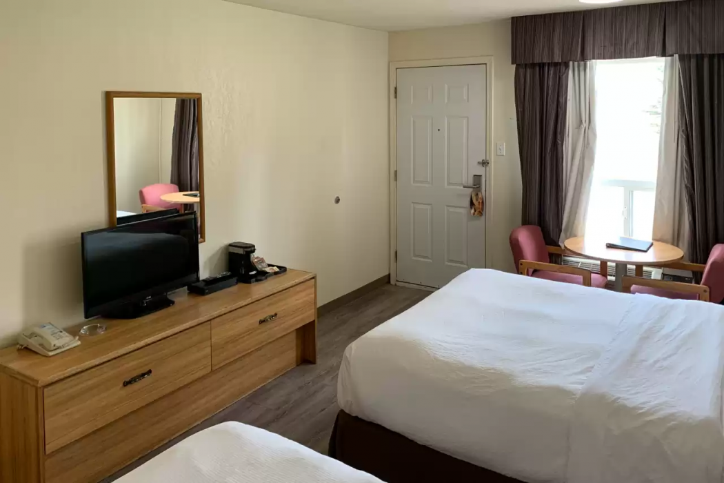 Rodeway Inn Edson AB 8/25