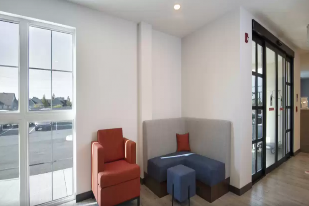 Comfort Inn and Suites Carleton Place ON 17/33