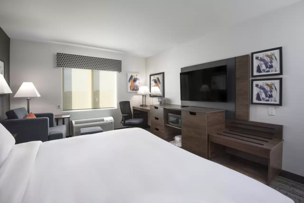 Comfort Inn and Suites Carleton Place ON 8/33
