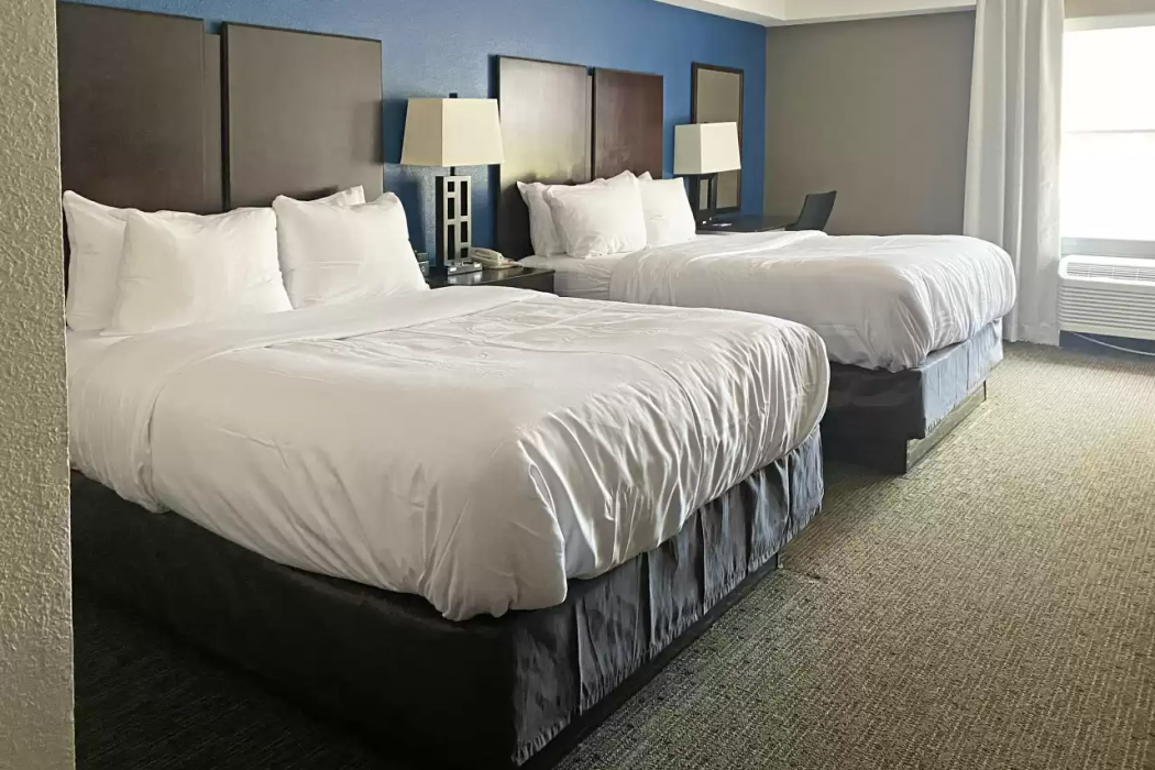 MainStay Suites Conover-Hickory 16/32
