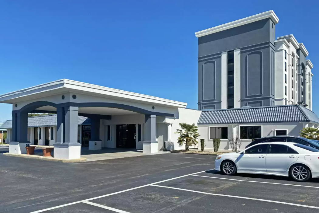 MainStay Suites Conover-Hickory 2/32