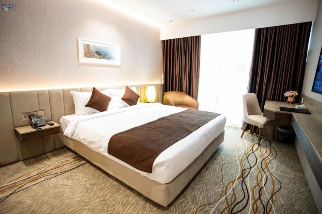 Pearl Hotel 14/43