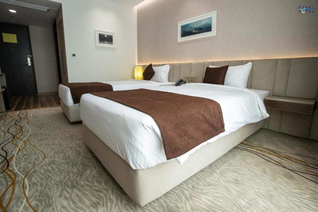 Pearl Hotel 15/43