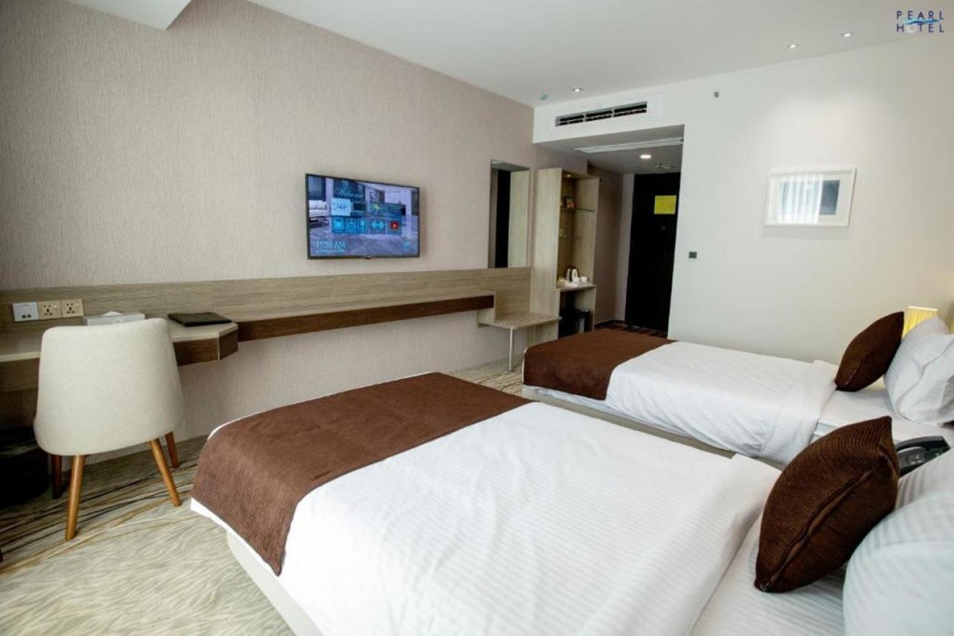 Pearl Hotel 18/43