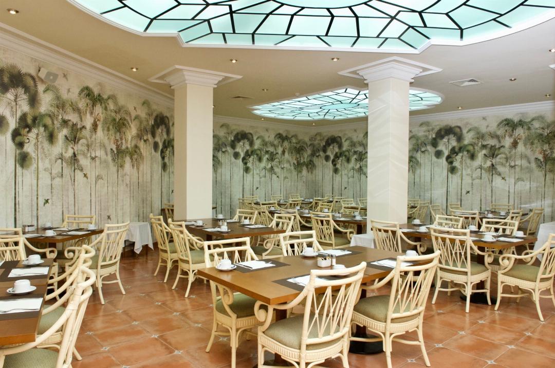 Ria Park Garden Hotel 11/67