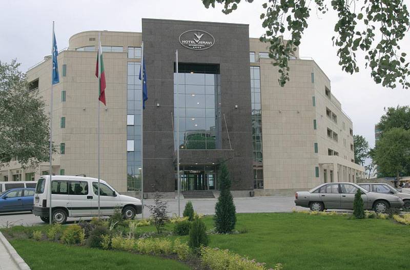 Jeravi Hotel 2/56