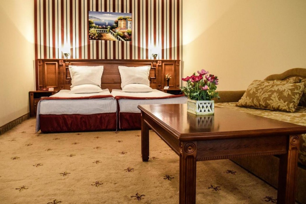 Hotel Karolina 10/60