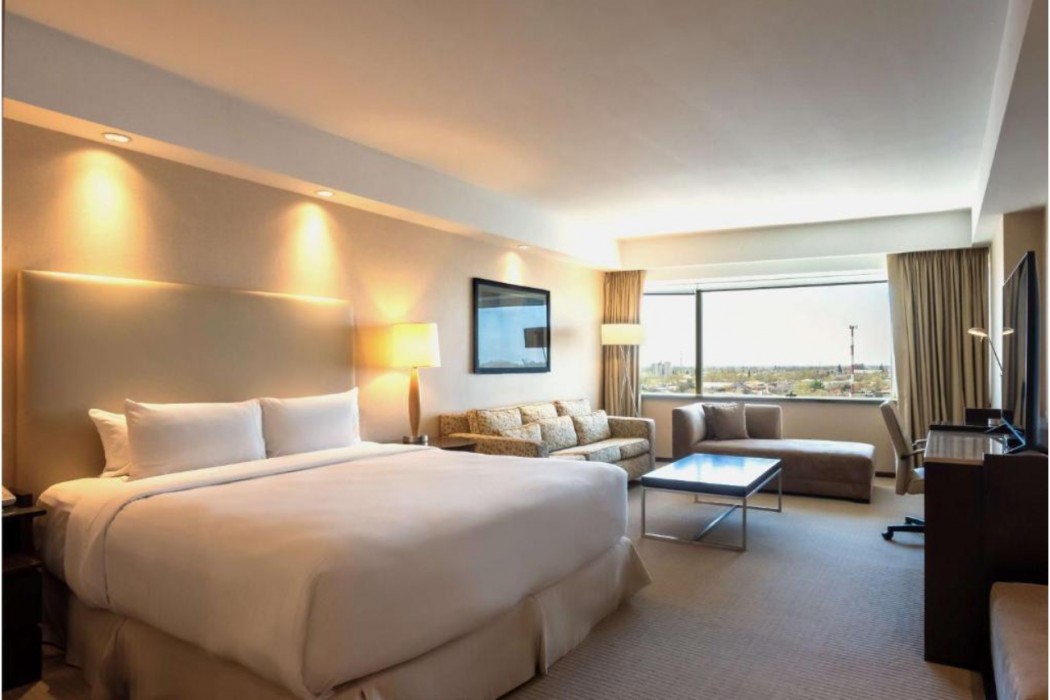 Hilton Mendoza 18/59