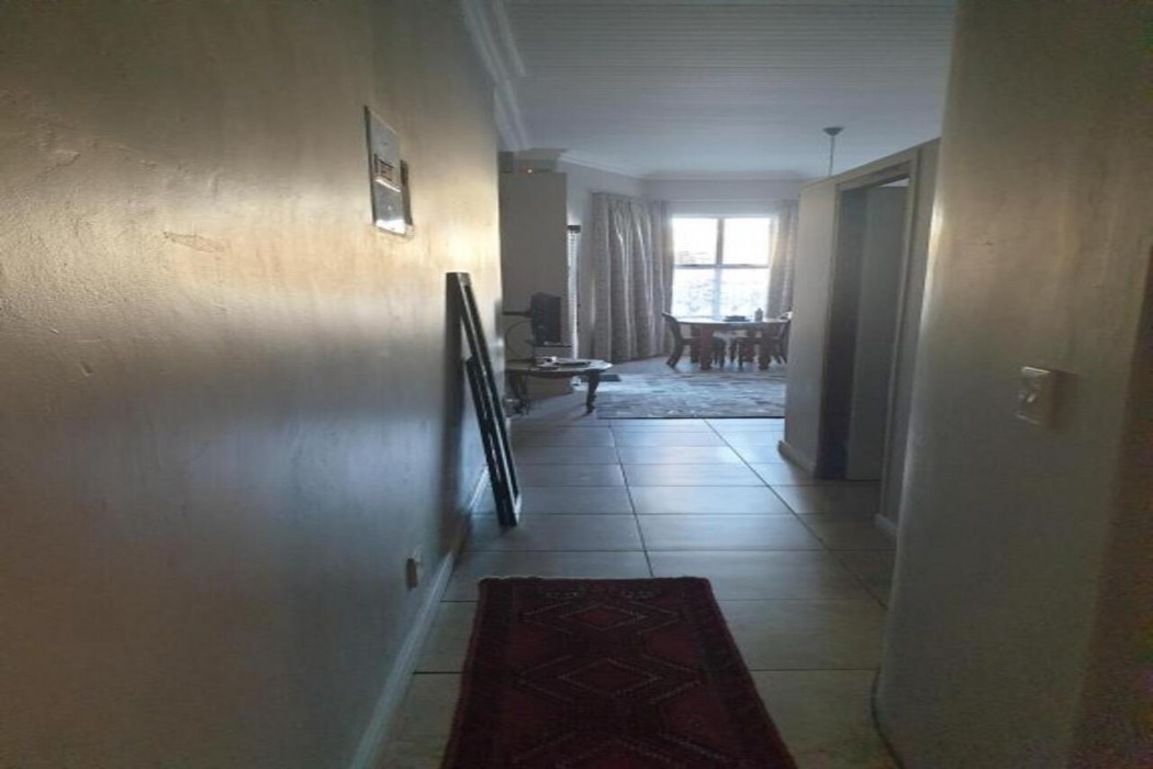 Haus Muller Clanwilliam 7/9