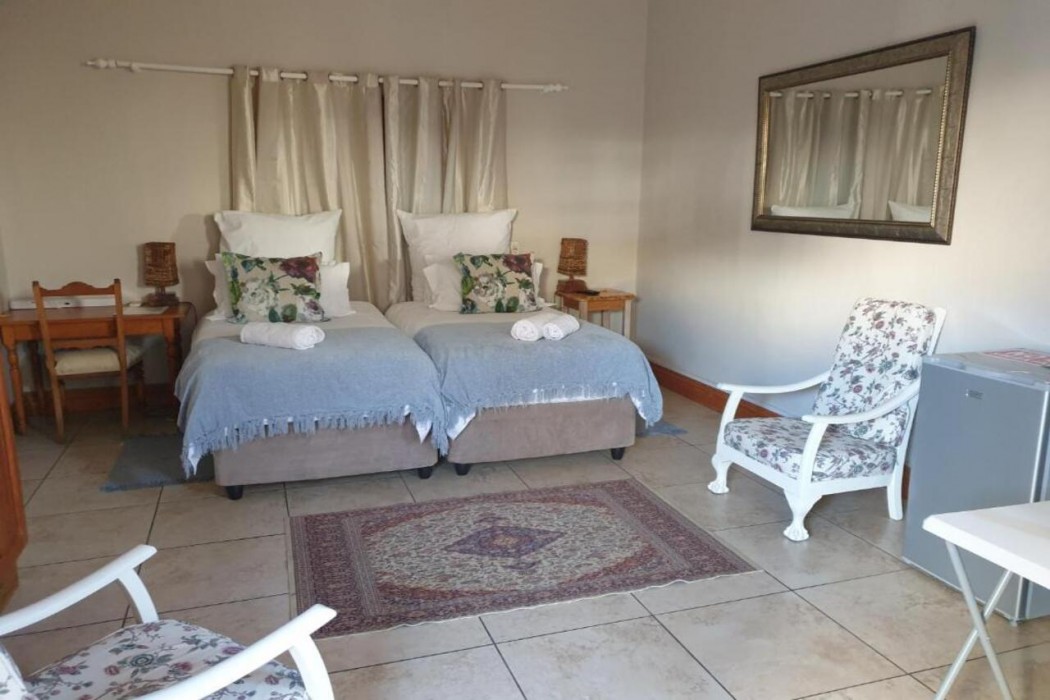 Haus Muller Clanwilliam 8/9