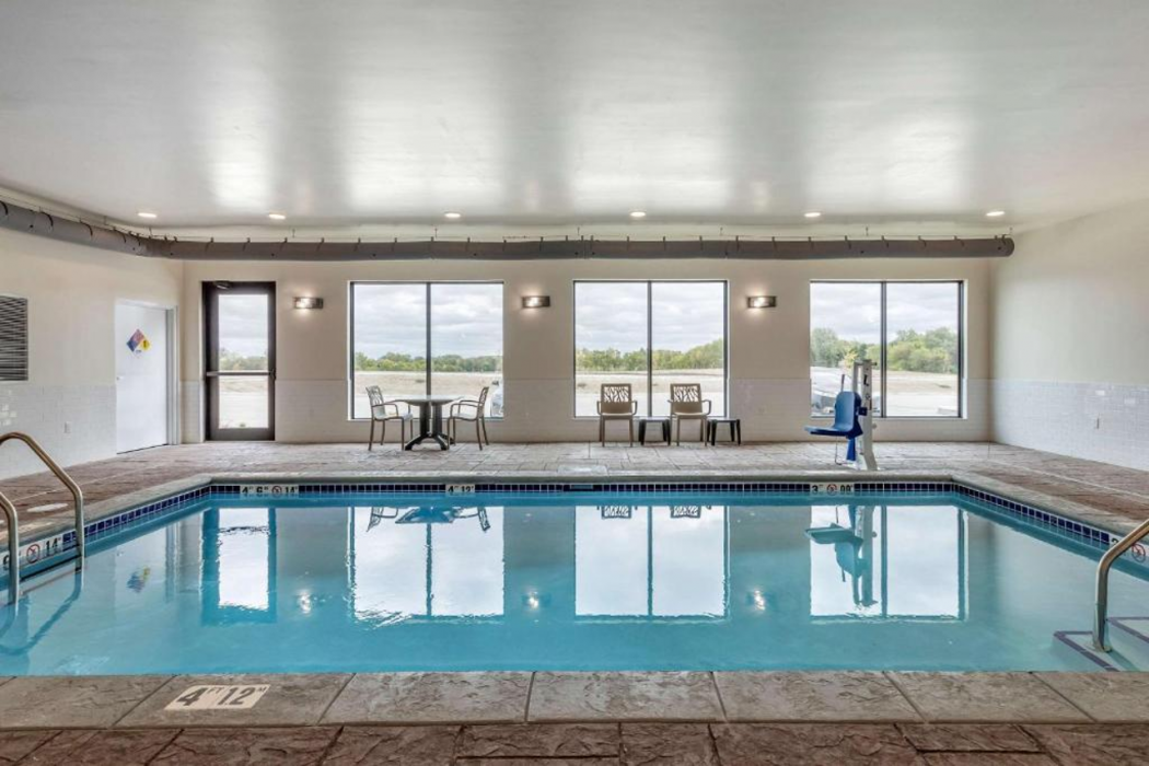MainStay Suites Waukee-West Des Moines 14/27