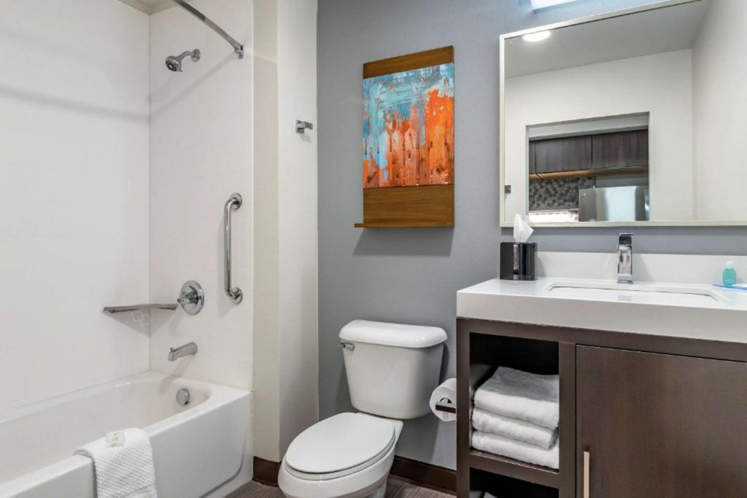 MainStay Suites Waukee-West Des Moines 11/27