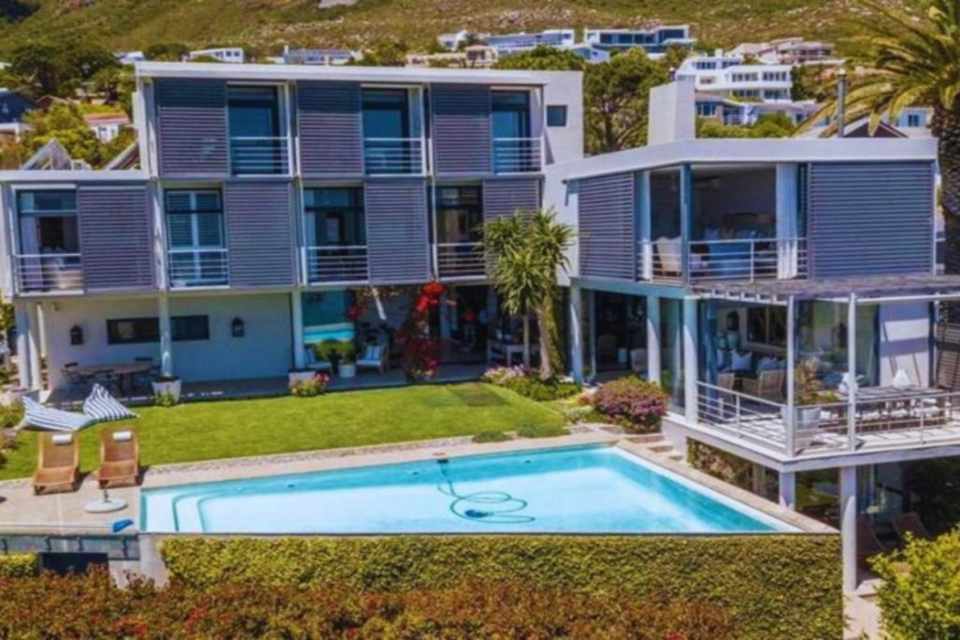 The 11 Camps Bay 1/8