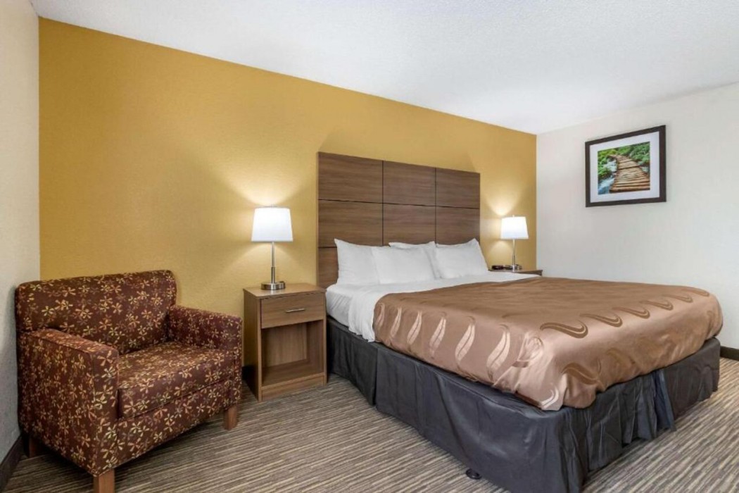 Quality Inn Creston 8/24
