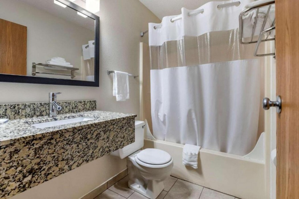 Quality Inn Creston 11/24