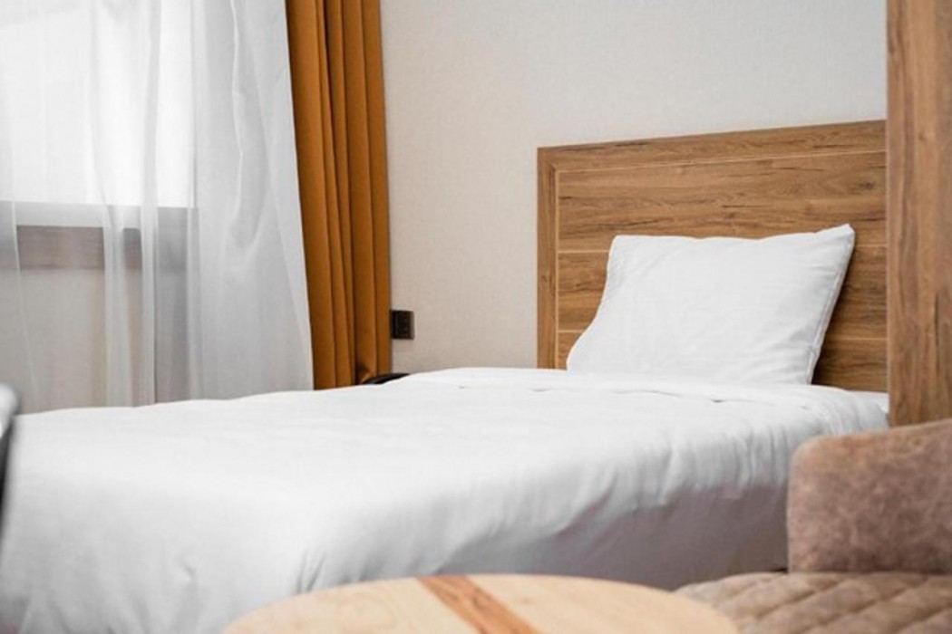Yarmouk International Hotel 17/75