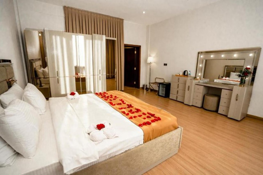 Yarmouk International Hotel 25/75